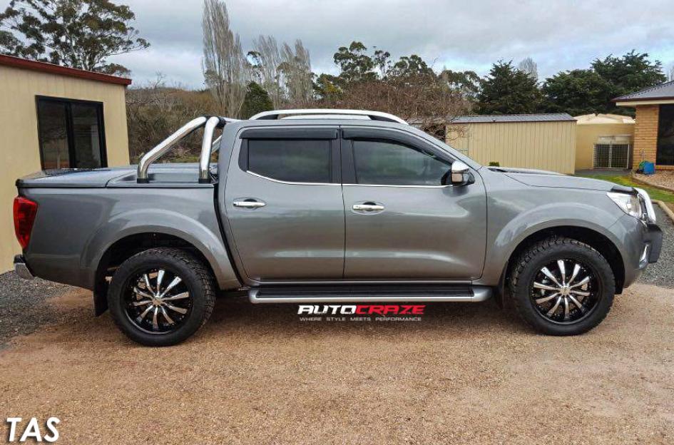 NISSAN NAVARA HE875 GLOSS BLACK CHROME INSERTS